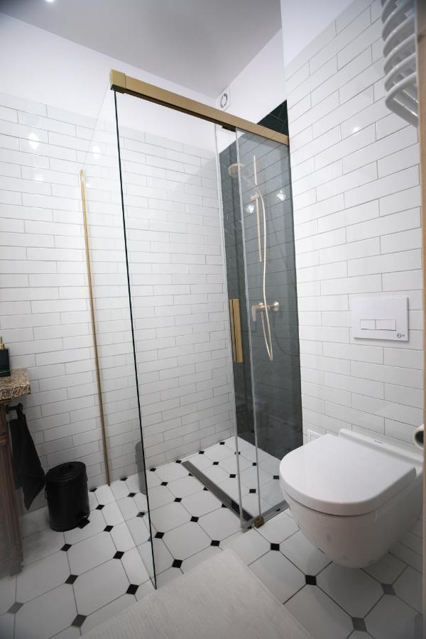 Warsaw Concierge Miedziana Apartment Bagian luar foto